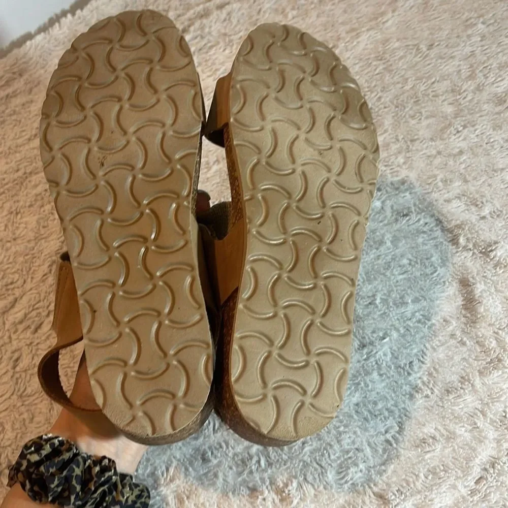 Bionatural leather sandals size 7